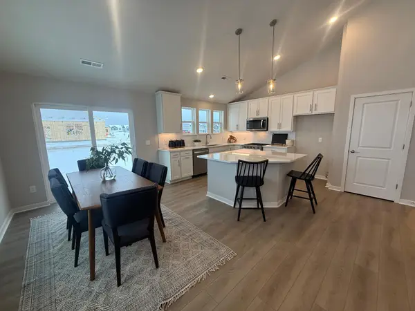 15049 Ashtown Lane, Rosemount, MN 55068