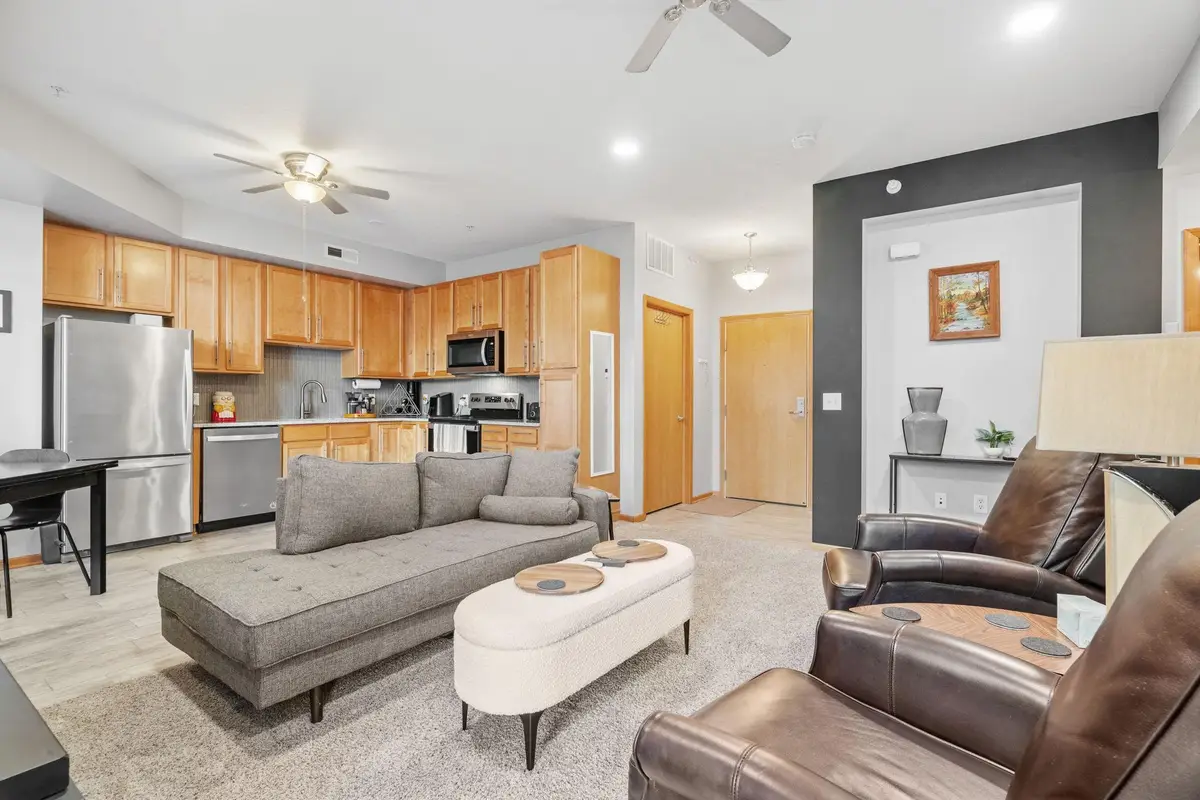 2550 38th Avenue Ne #109, Saint Anthony, MN 55421 - Image #1