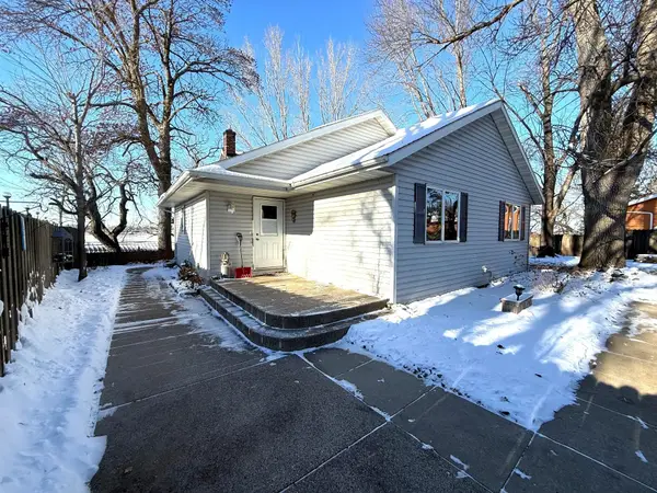 5134 E Eagle Lake Road, Willmar, MN 56201