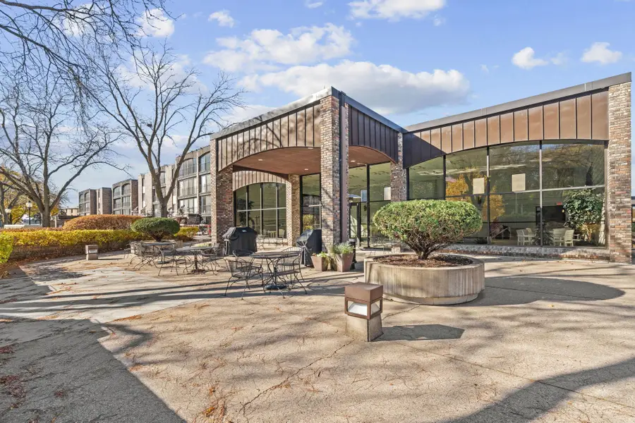 1101 Sibley Memorial Highway #306, Saint Paul, MN 55118 - Image #2