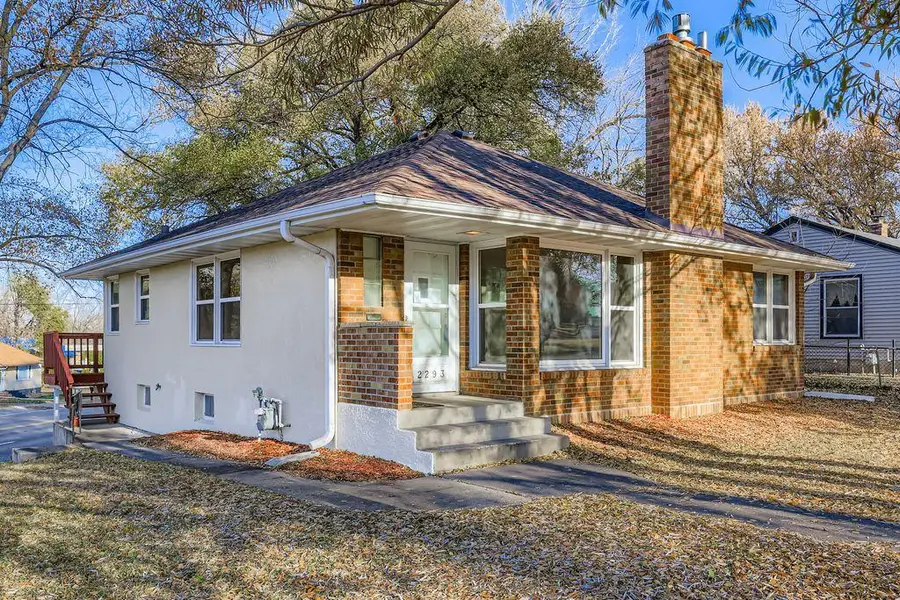 2293 7th Avenue E, Saint Paul, MN 55109 - Image #3