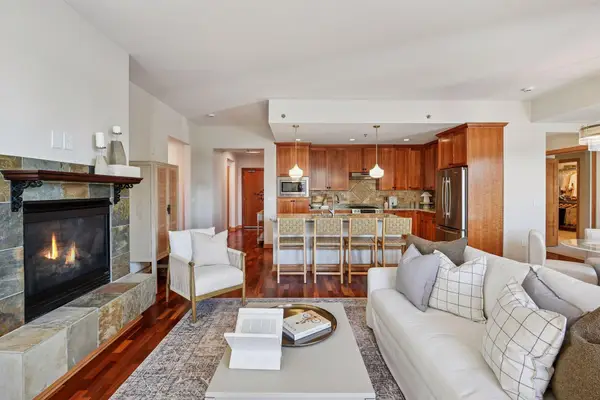 4201 Sunset Drive #N220, Spring Park, MN 55384