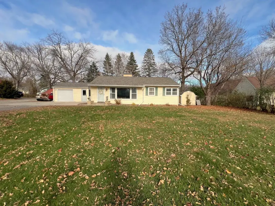 504 19th Avenue Sw, Willmar, MN 56201 - #3