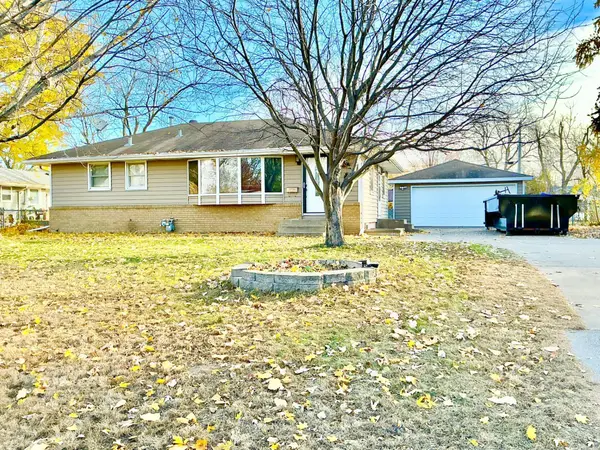 5942 Zenith Avenue N, Brooklyn Center, MN 55429
