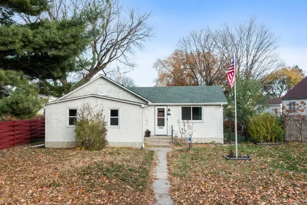 3731 2nd Street Ne, Minneapolis, MN 55421