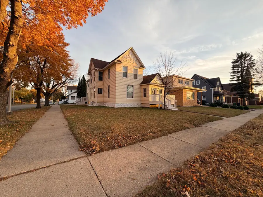 1224 4th Avenue, Worthington, MN 56187 - #3