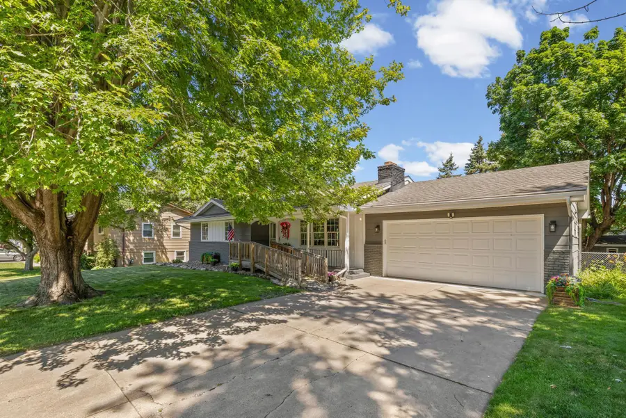 8600 Northwood Parkway, Minneapolis, MN 55427 - #2