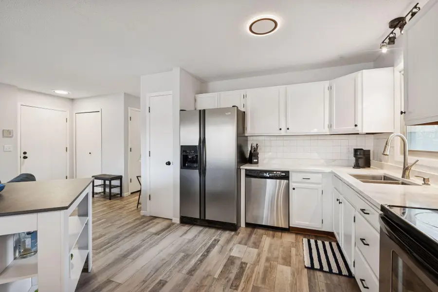 6982 Langford Court, Minneapolis, MN 55436 - Image #3