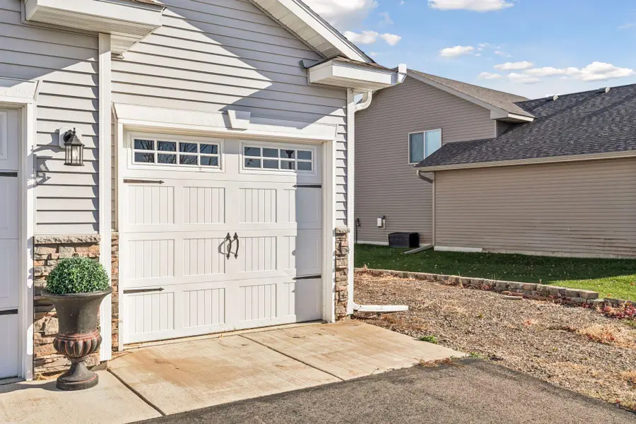 8666 Ebersole Avenue, Monticello, MN 55362 - #3