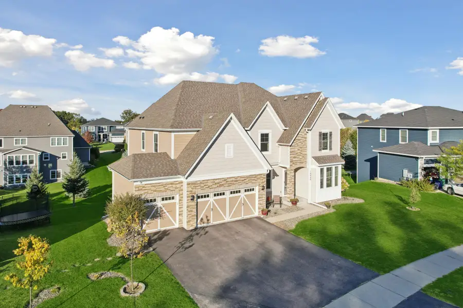 16868 Reeder Ridge, Eden Prairie, MN 55347 - Image #2