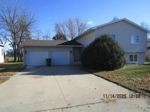 734 Richland Street, Wahpeton, ND 58075