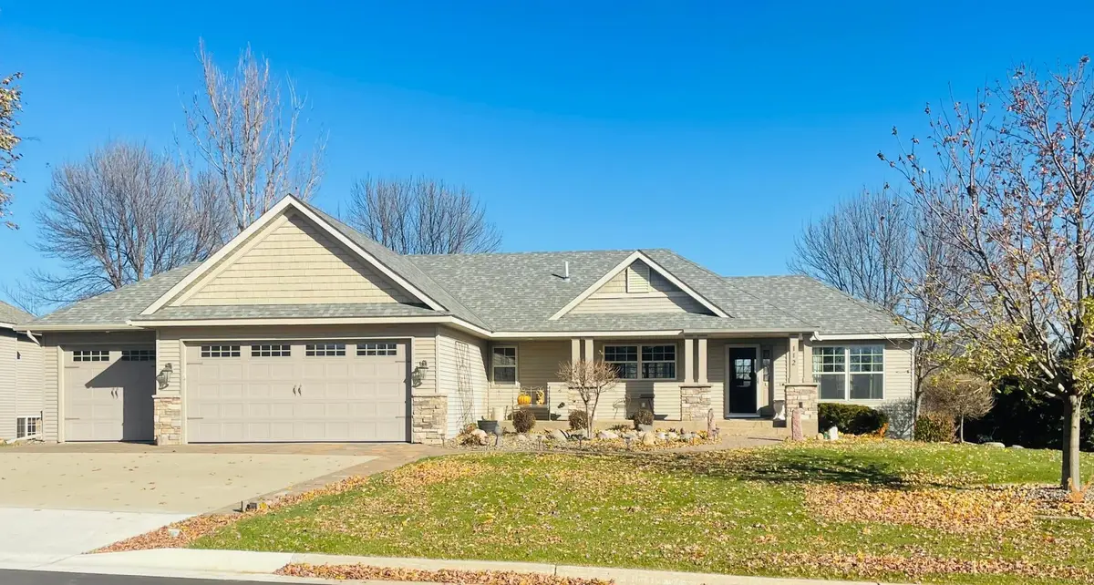 112 32nd Avenue Ne, Willmar, MN 56201 - #1