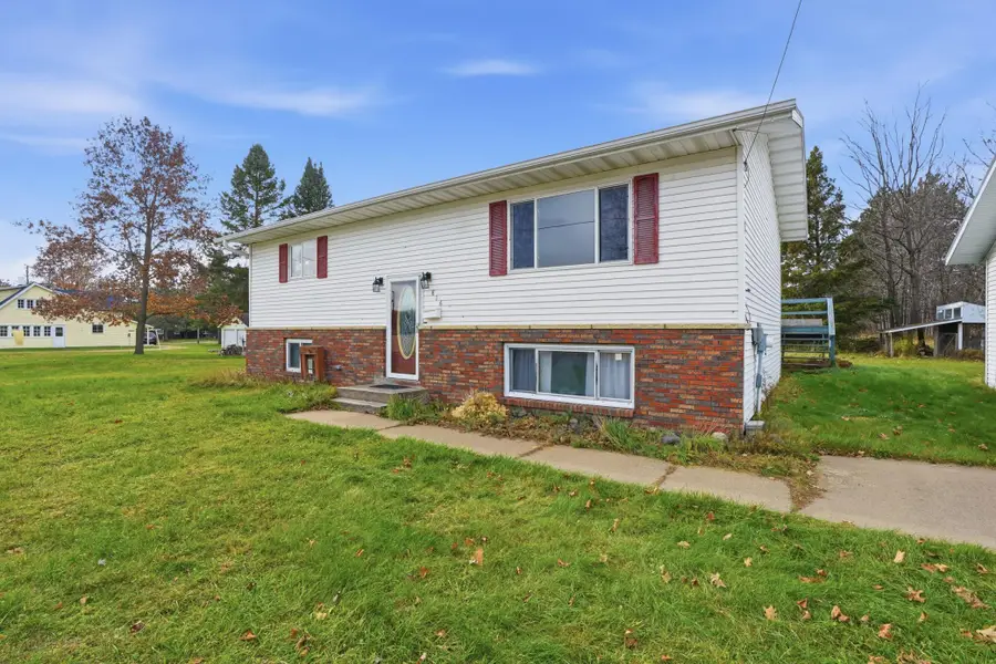 816 E 9th Street S, Ladysmith, WI 54848 - Image #3