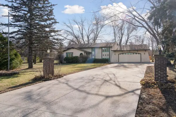 9012 175th Lane Nw, Anoka, MN 55303