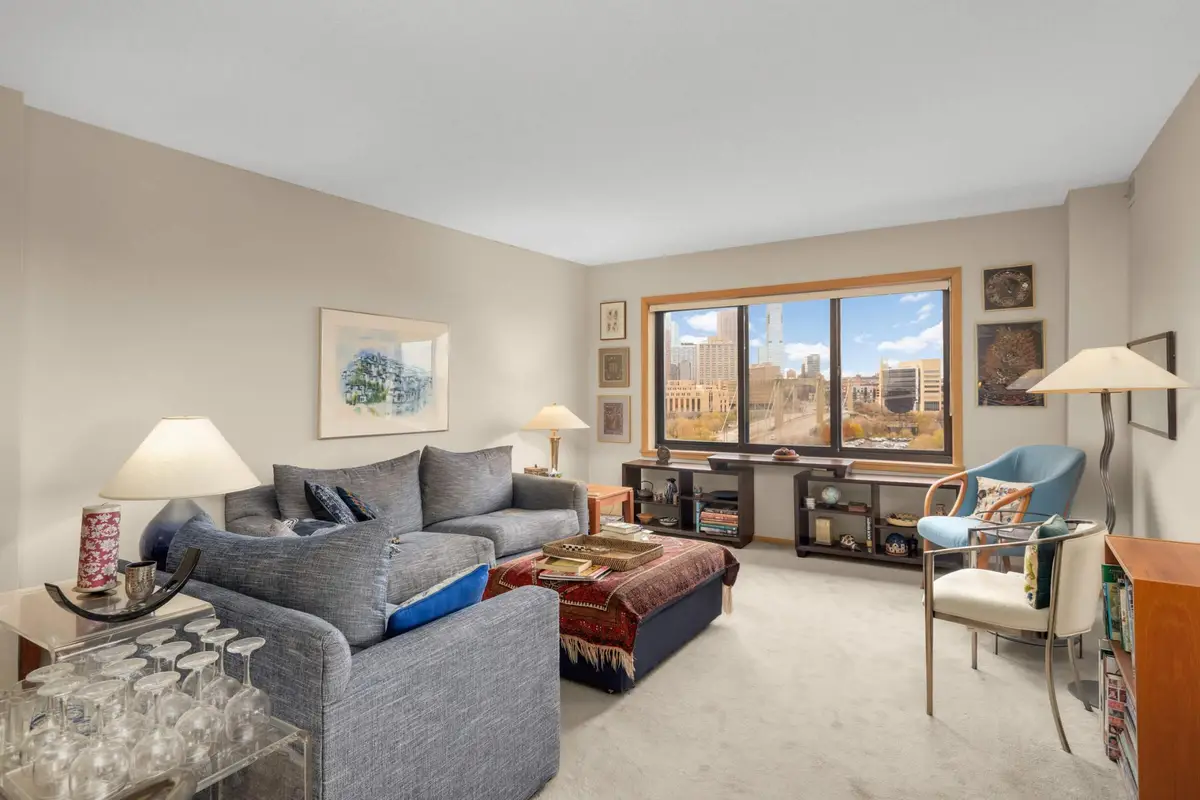 110 1st Avenue Ne #F806, Minneapolis, MN 55413 - Image #1