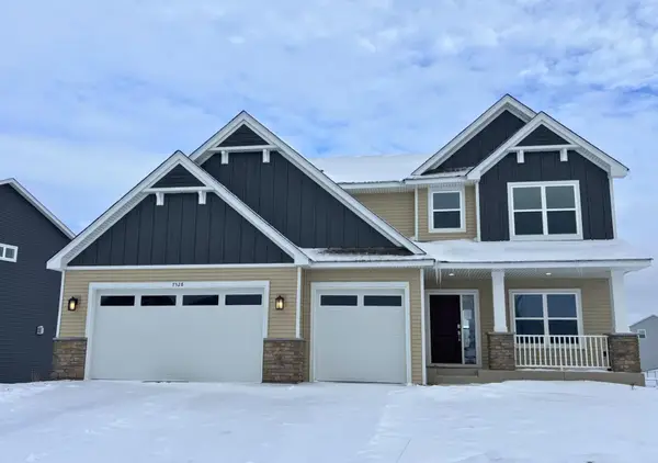 7528 Lotus Lane, Lino Lakes, MN 55038