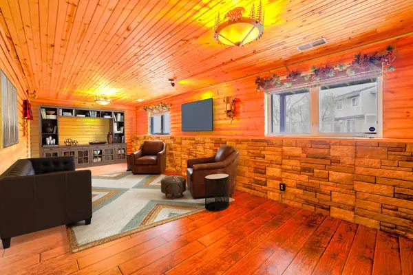 563 Milwaukee Road, Shakopee, MN 55379