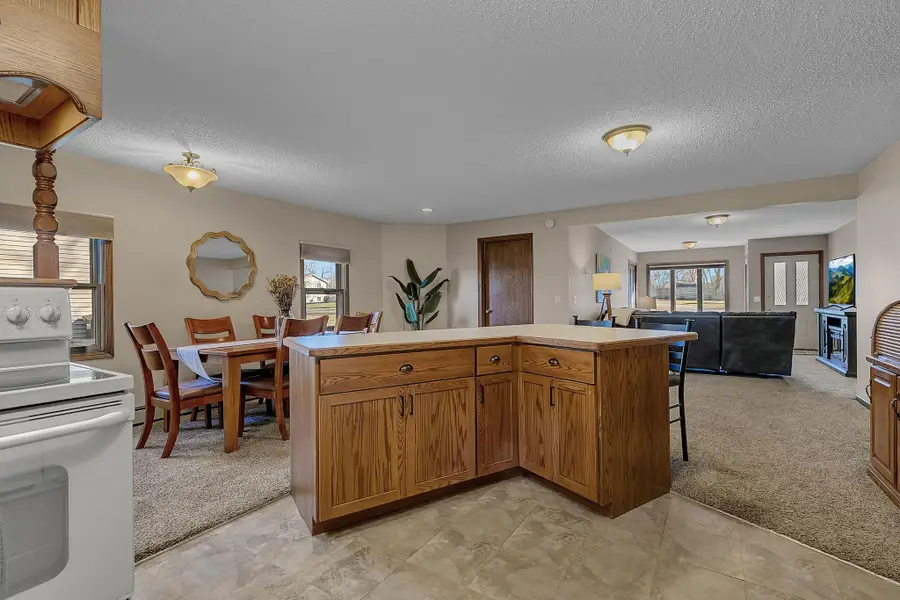 605 Chinook Avenue Sw, Avon, MN 56310 - #2