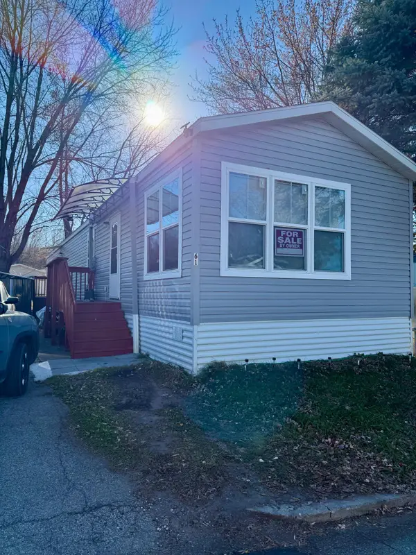 627 NE Rocky Creek Drive Ne #61, Rochester, MN 55906