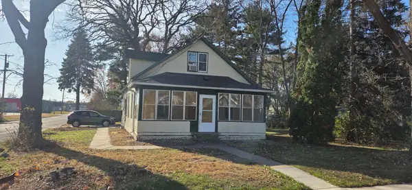 2160 8th Street, White Bear Lake, MN 55110