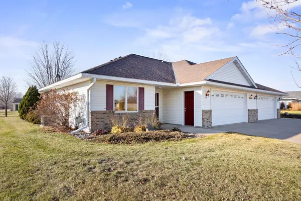 417 Circle View Drive, Dassel, MN 55325