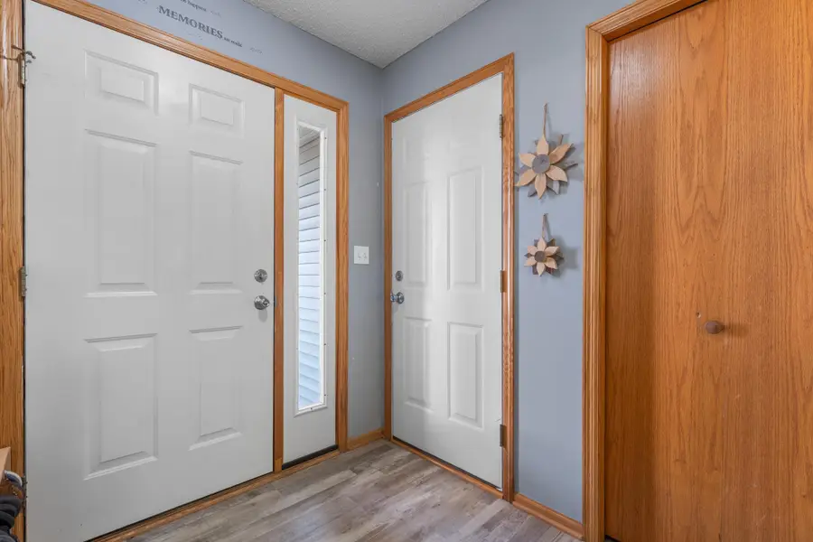 807 5th Avenue Nw, Dodge Center, MN 55927 - #2