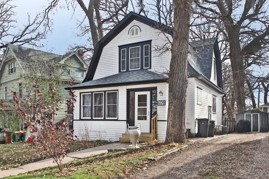 609 Oak Lane, Albert Lea, MN 56007 - Image #2