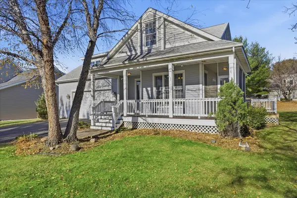 2711 Snowdrift Circle E, Saint Paul, MN 55119