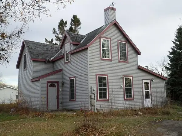 203 Kendall Avenue S, Thief River Falls, MN 56701