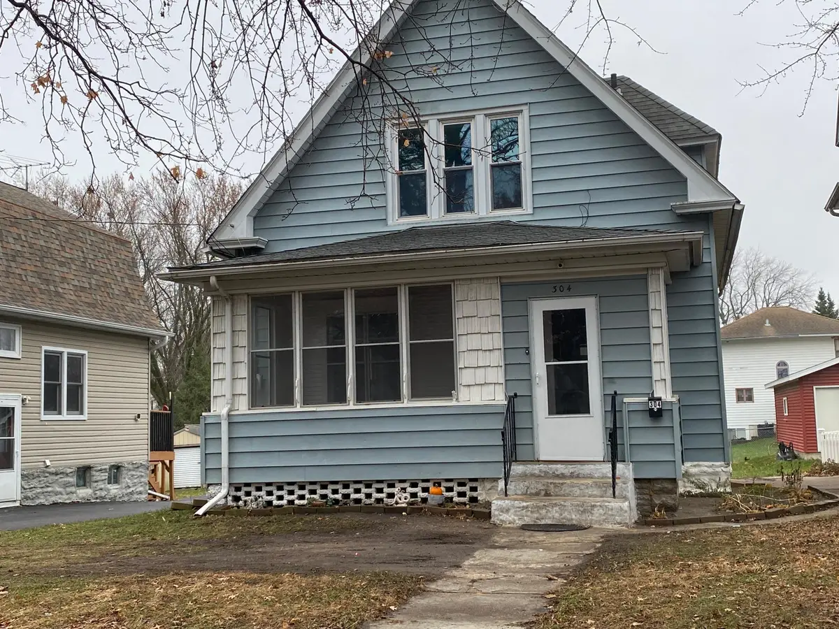 304 E 3rd Street, Albert Lea, MN 56007 - #1