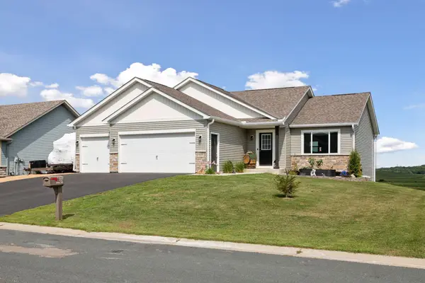 717 Deer Trail, Montgomery, MN 56069
