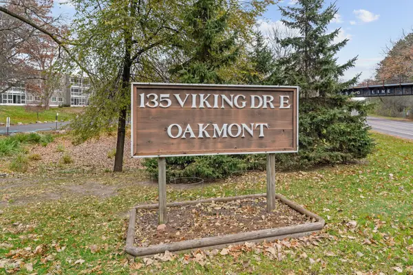 135 Viking Drive E #321, Little Canada, MN 55117