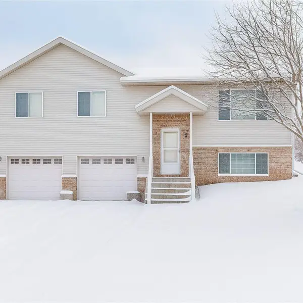 502 Gumtree Street Ne, Saint Joseph, MN 56374