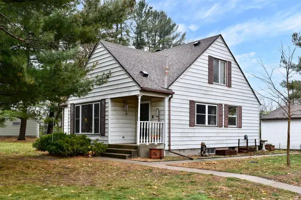 812 6th Street W, Wabasha, MN 55981