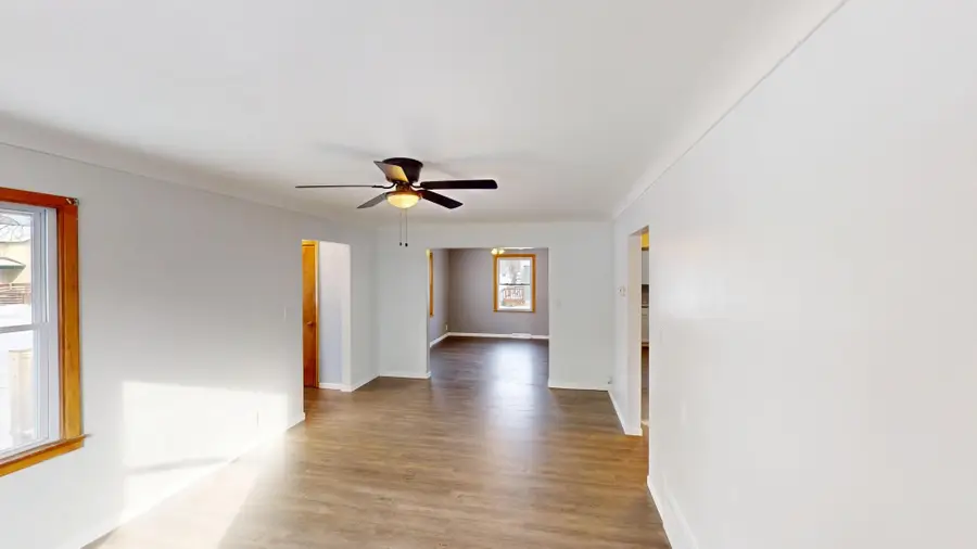 545 2nd Avenue Se, Wells, MN 56097 - #2