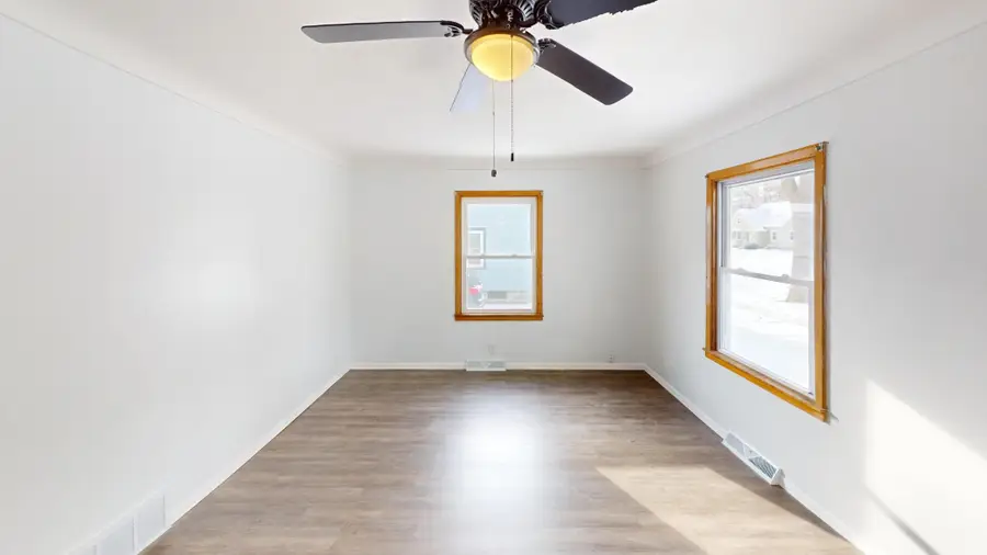 545 2nd Avenue Se, Wells, MN 56097 - #3
