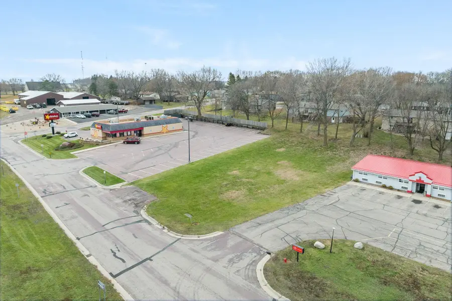 240 3rd Avenue, Windom, MN 56101 - #3