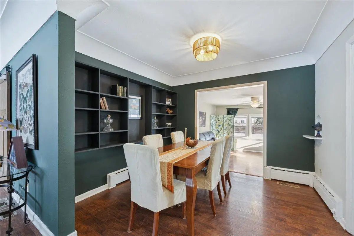 921 Holmes Street S, Shakopee, MN 55379 - #1