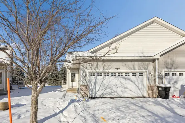747 Park Brook Road Nw, Isanti, MN 55040