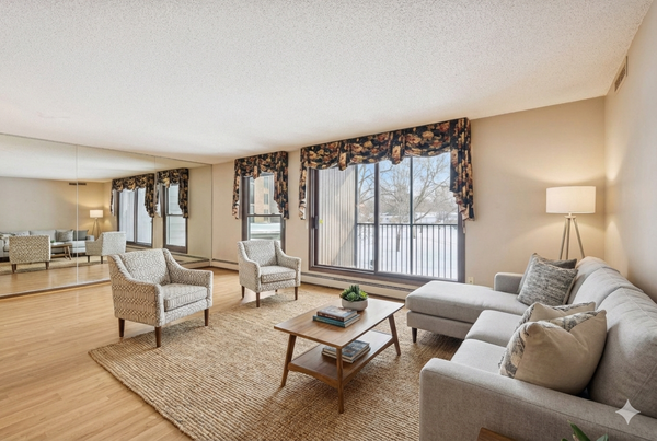 9600 Portland Avenue S #109, Minneapolis, MN 55420