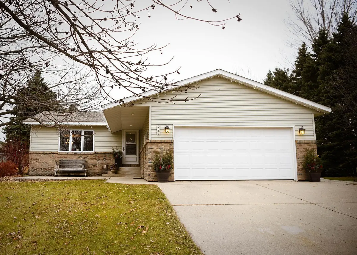 222 Lakeview Drive, Spicer, MN 56288 - #1