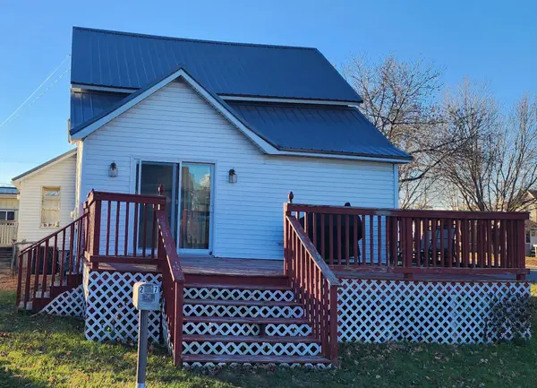 27 1st Avenue S, Long Prairie, MN 56347