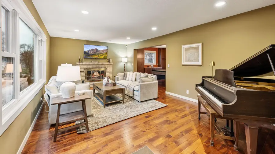 2545 Cavell Avenue N, Minneapolis, MN 55427 - Image #3