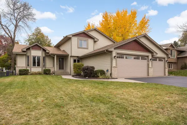 11081 69th Place N, Maple Grove, MN 55369