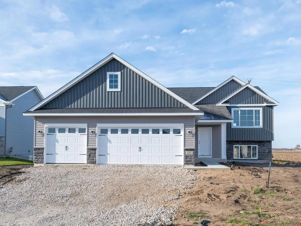 938 Prestwick Drive, Belle Plaine, MN 56011 - Image #1