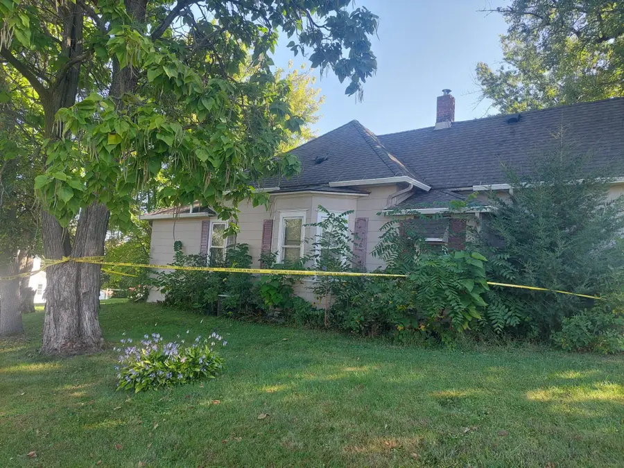 512 Park Avenue, Goodhue, MN 55027 - #2