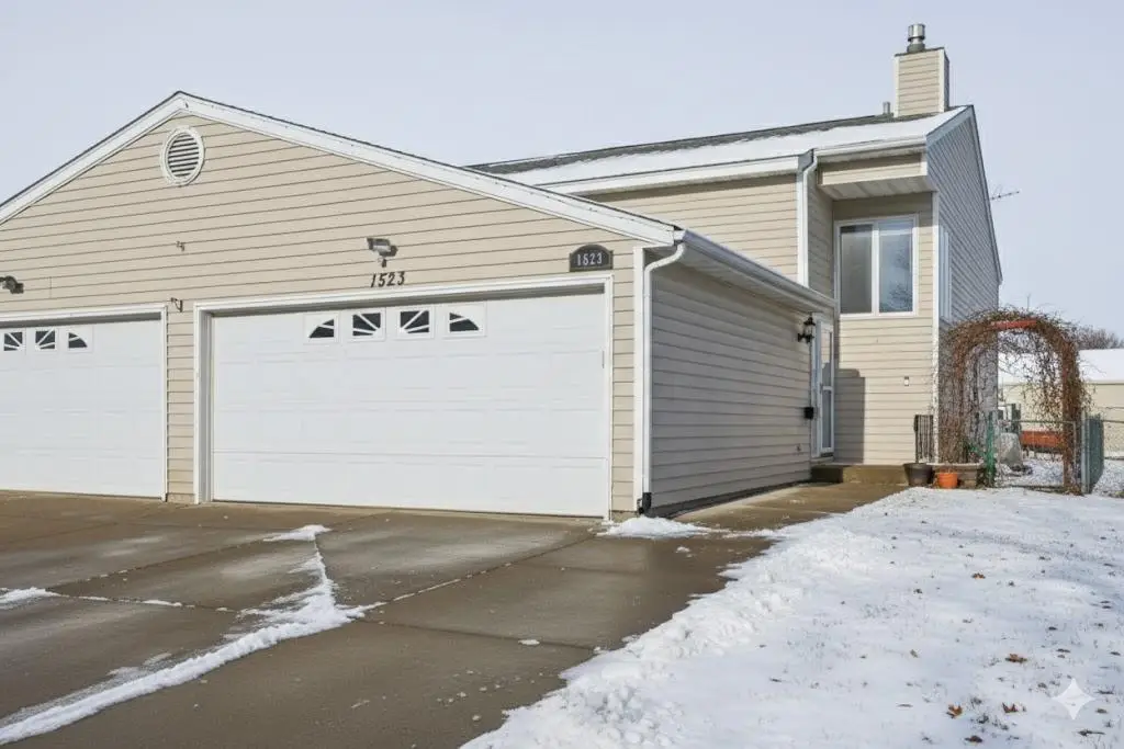 1523 28 Avenue S, Fargo, ND 58103 - Image #1