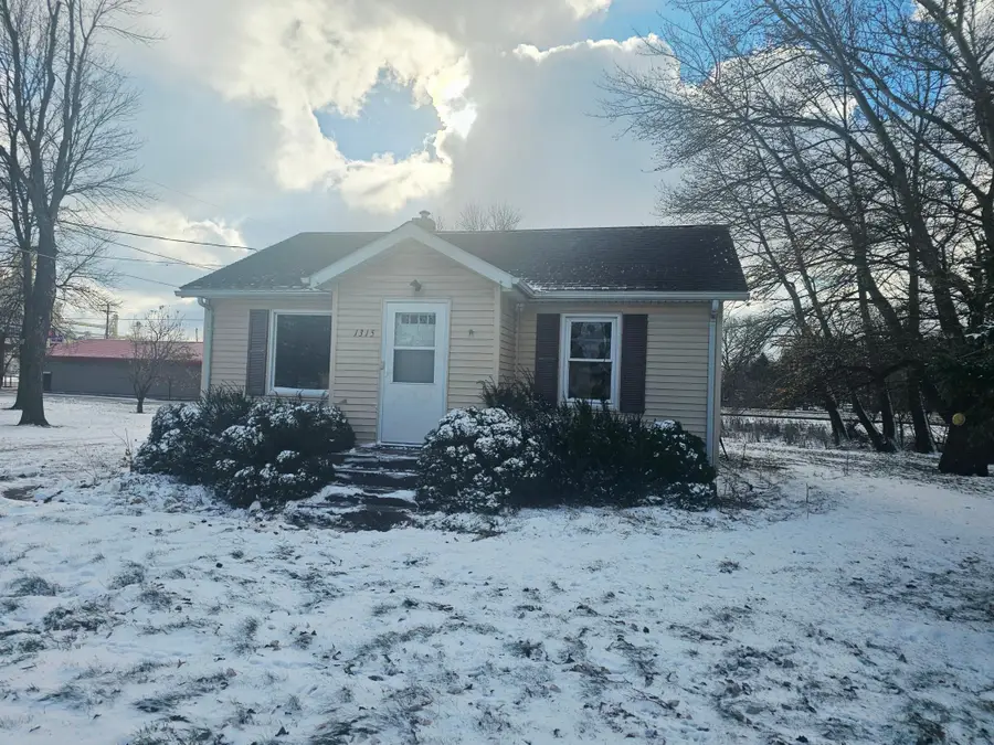 1315 11th Avenue, Clarkfield, MN 56223 - #2