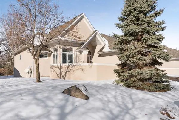 8774 Lunski Lane, Eden Prairie, MN 55347