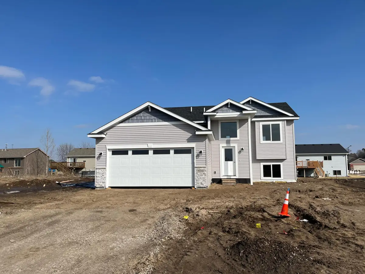 930 2 1/2 Avenue Sw, Rice, MN 56367 - #1